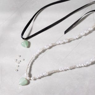 Photo de collage - Collier de bijoux avec cristaux