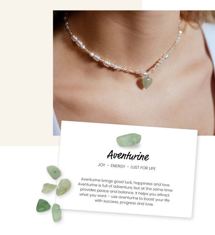 Modèle avec collier de bijoux en cristaux