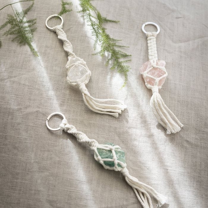 Porte-clés en macramé avec cristal