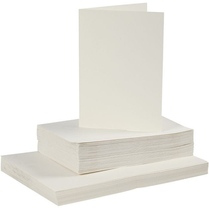 Cartes et enveloppes, dimension carte 10,5x15 cm, dimension enveloppes 11,5x16,5 cm, 110+220 gr, blanc cassé, 50 set/ 1 Pq.