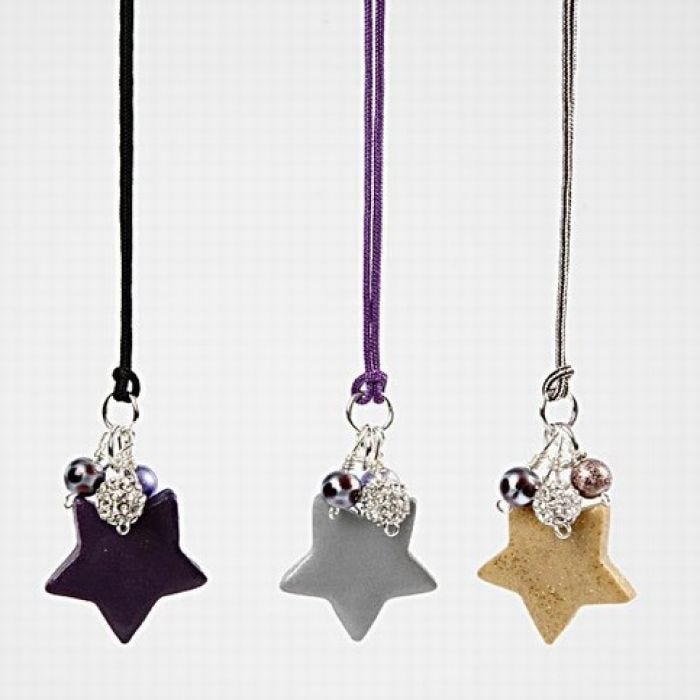 Jewellery pendant with Pardo jewellery clay
