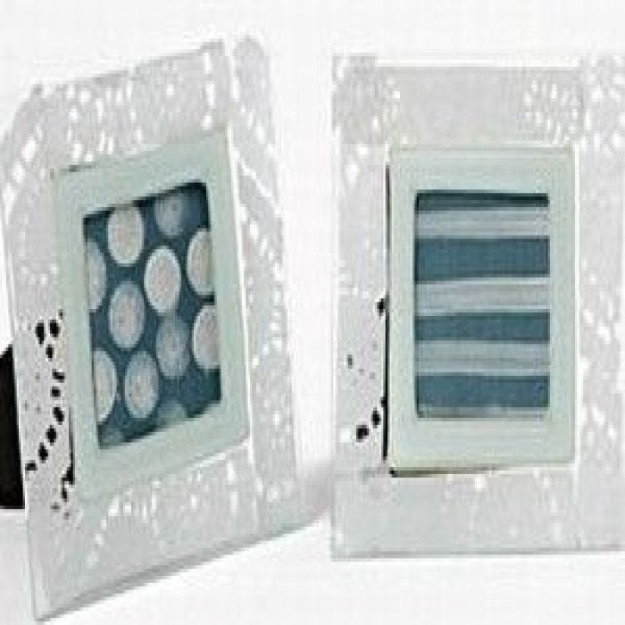 Glass photo frame with lace