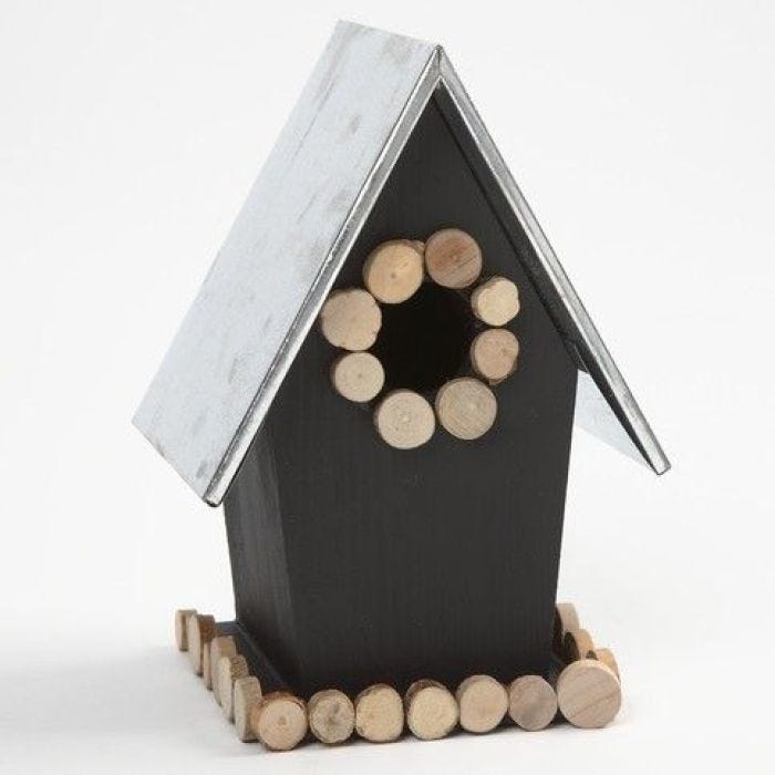 Cabane d'oiseaux en bois