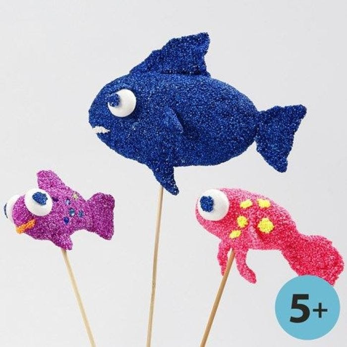 Animaux marins faits à partir de Foam Clay sur polystyrène et un tuteur