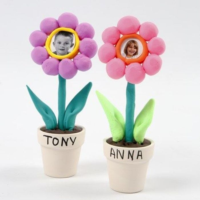 Foto's van kinderen op bloemen van Silk Clay