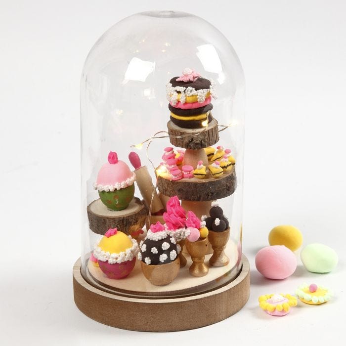 Stolp met miniatuur cupcakes