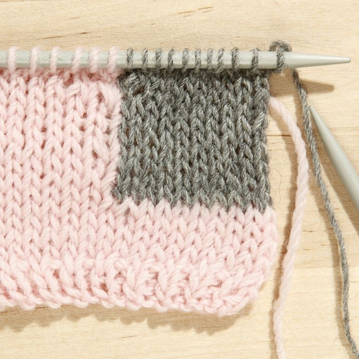 Comment réaliser la technique de l’intarsia en tricot
