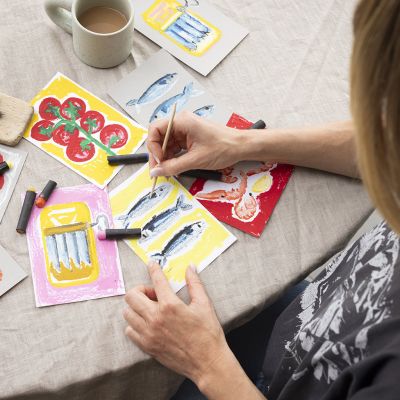 Comment fabriquer une carte avec des pastels à l’huile