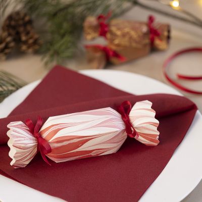 Cracker en papier pour la d&eacute;coration