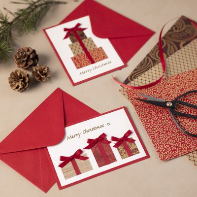 Carte de No&euml;l avec motif cadeaux