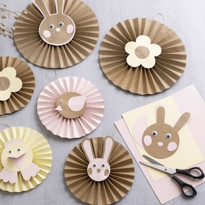 Des rosaces de printemps &agrave; suspendre