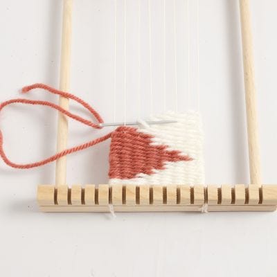 Comment changer de couleur pendant le tissage (interverrouillage de la trame)