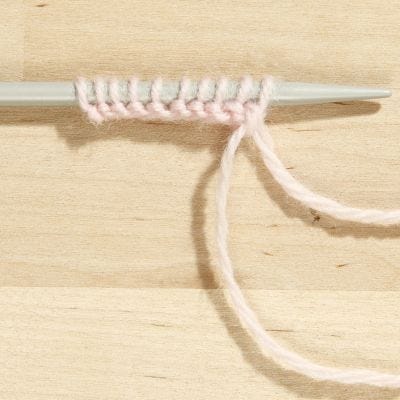 Comment monter des mailles au tricot