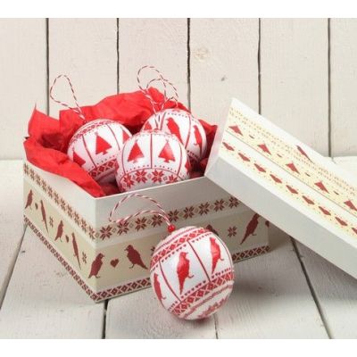 Styropor ballen met decoupagepapier