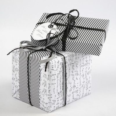 Papier cadeau avec le papier de Vivi Gade Design