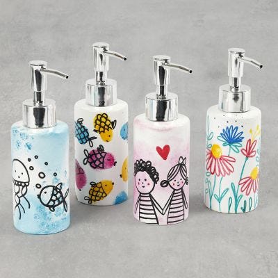 Jolis distributeurs de savon avec des designs et des imprimés
