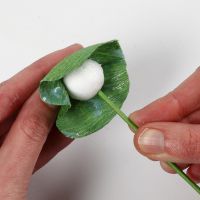 How to make polystyrene seed pods for the middle of crepe paper flowers