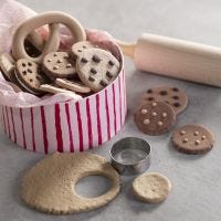 Des biscuits en pâte Silk Clay pour jouer à la cuisine